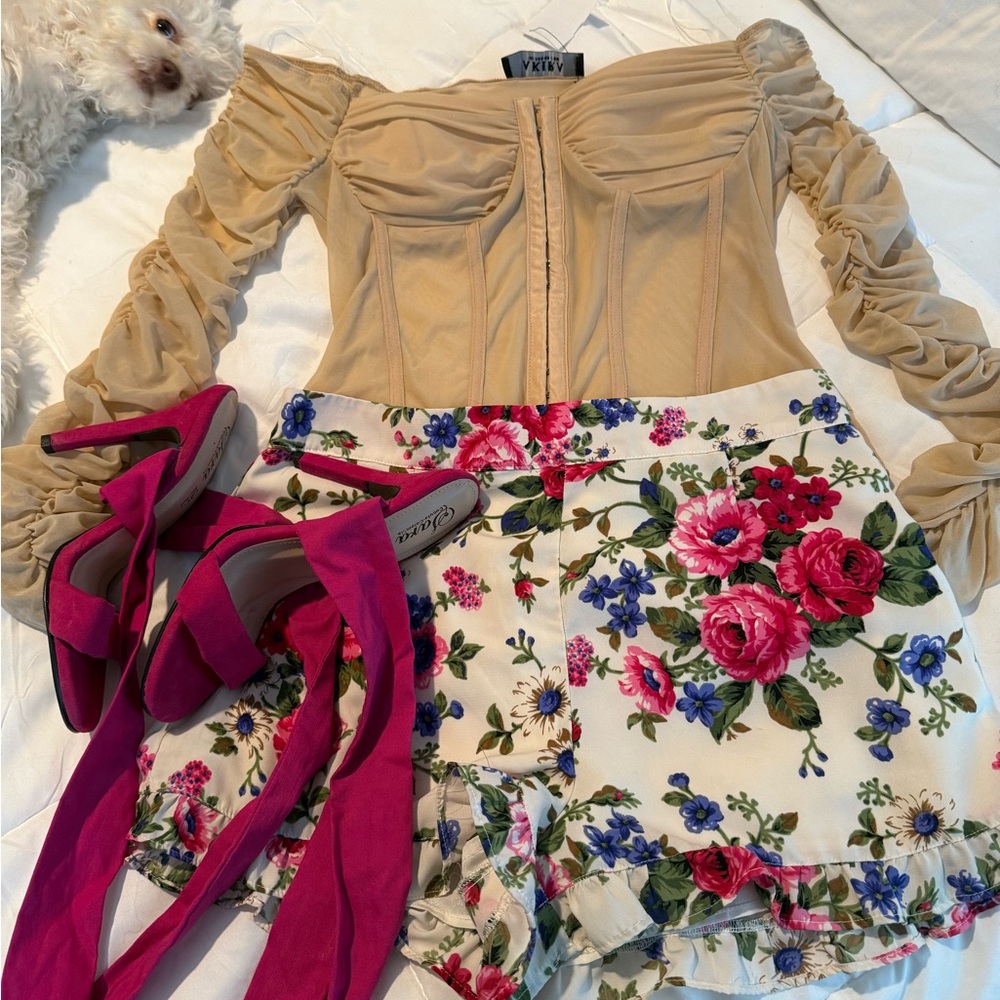 Floral Print Ruffle Shorts - Picture 7 of 8
